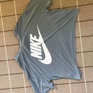 Nike Crop Top in Sage Green